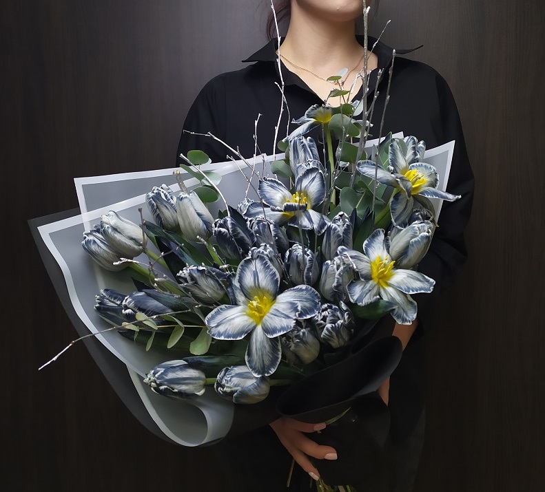 Черные тюльпаны - Сумерки богов купить по цене 4 950 руб. с бесплатной  доставкой по Москве: заказать на сайте flavoshop.com